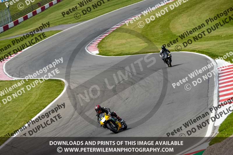 donington no limits trackday;donington park photographs;donington trackday photographs;no limits trackdays;peter wileman photography;trackday digital images;trackday photos